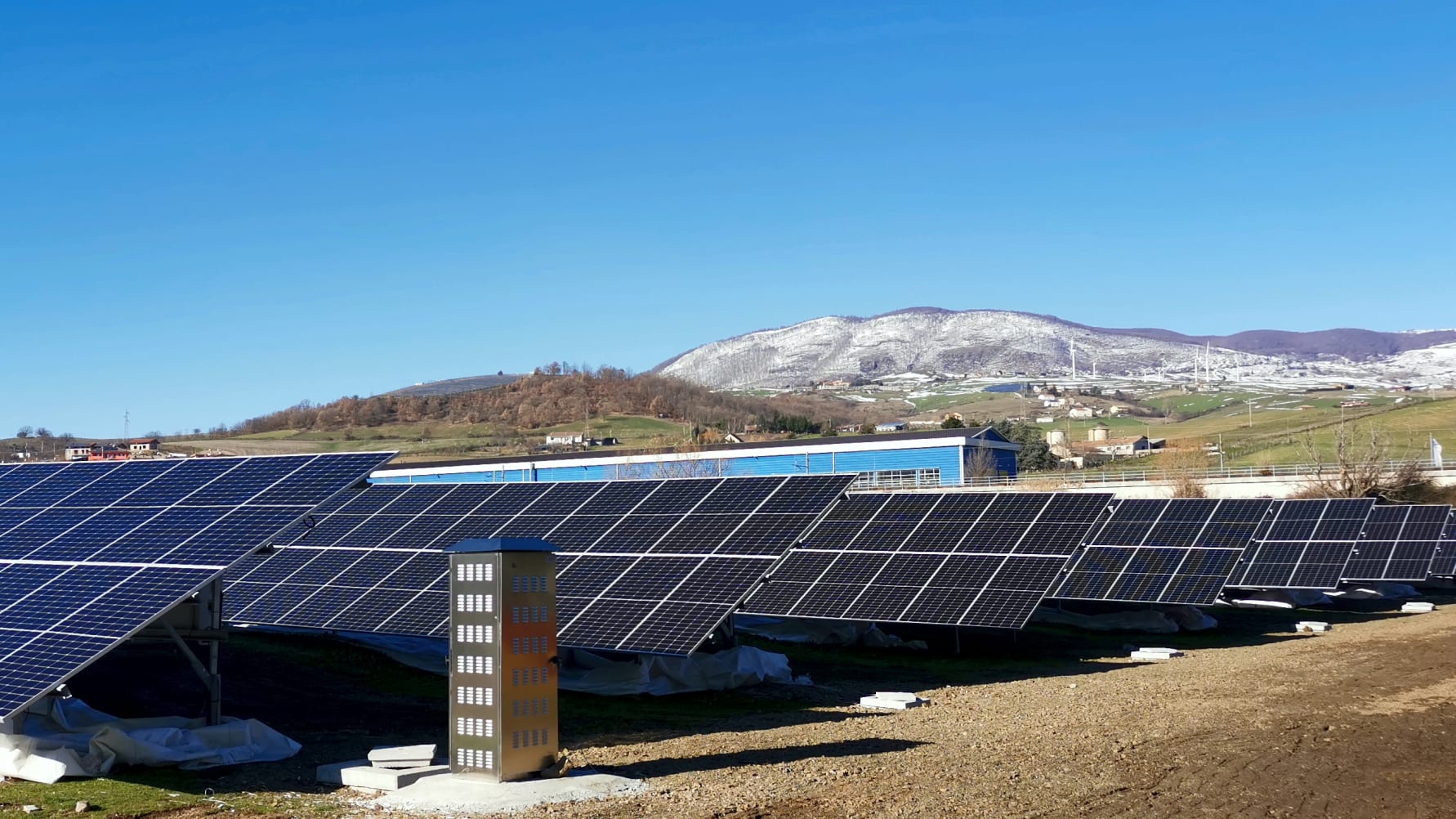 Hitachi Rail: pannelli solari di ultima generazione nello stabilimento lucano di Tito Scalo