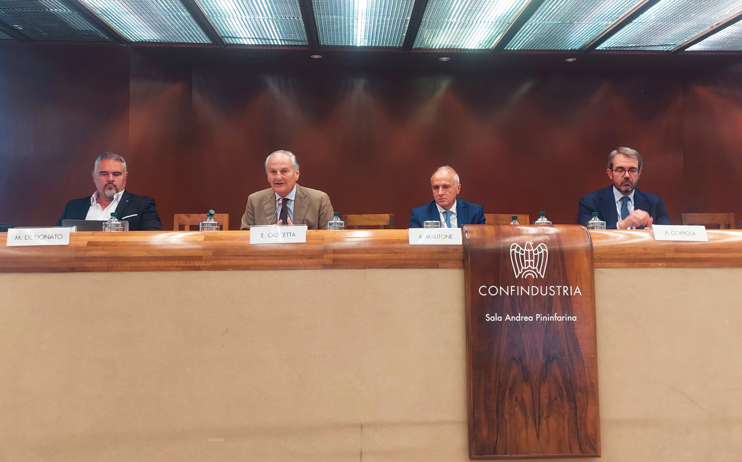 TPL: l’evoluzione della domanda e l’urgenza tecnologica – il Convegno del Cluster Trasporti